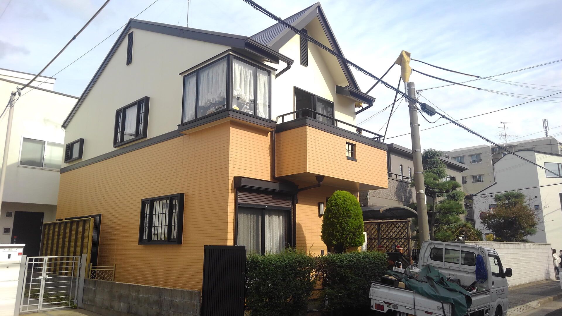 イエロー系の建物